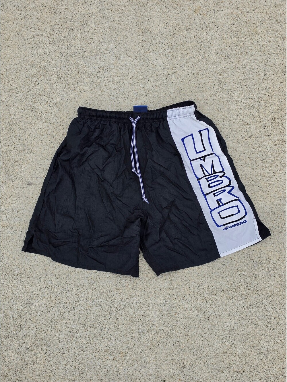 Vintage Umbro Shorts Mens Large Nylon Mesh Lined Big Logo 80s 90s Gym Athletic